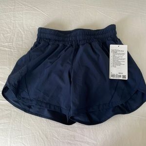 Lulu lemon track that MR short